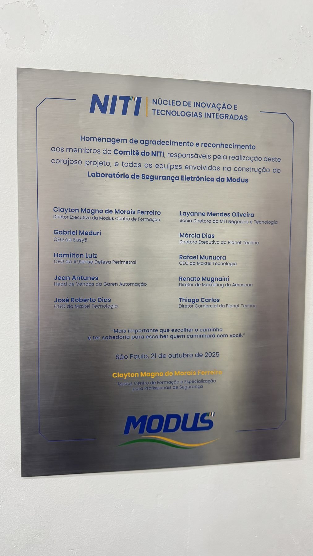 Placa de inauguração NITI